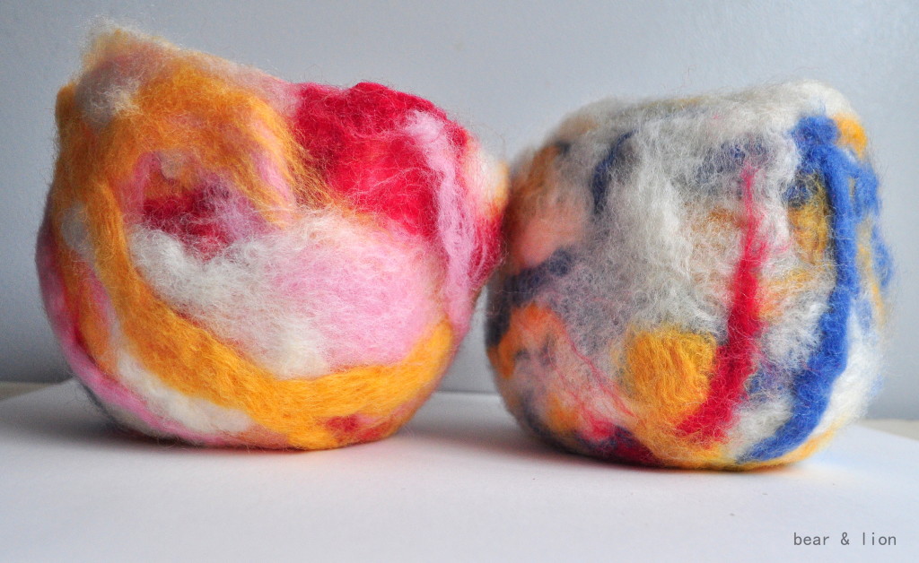 felted bowls, roving wool crafts, felt crafts, christmas crafts