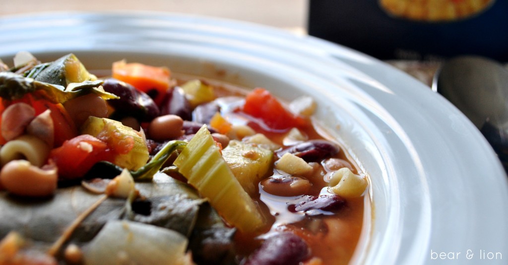 minestrone soup, recipe, hearty soup, vegetarian soup